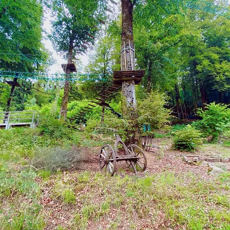 Le Grand De By Popinns