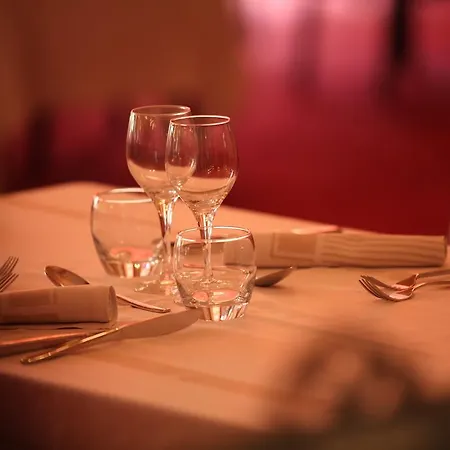 Le Grand De By Popinns