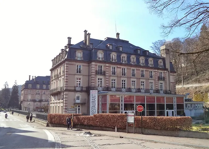 Le Grand De By Popinns