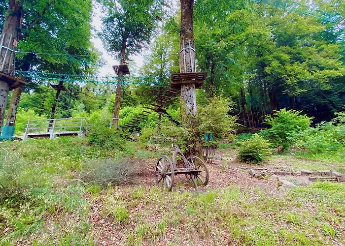 Le Grand De By Popinns