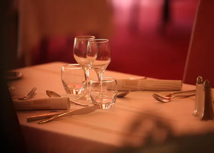 Le Grand De By Popinns